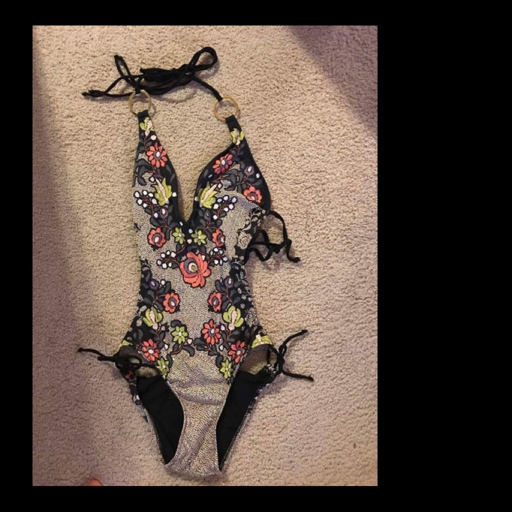 ISO this JETS suit by Jessika Allen! I lost mine.